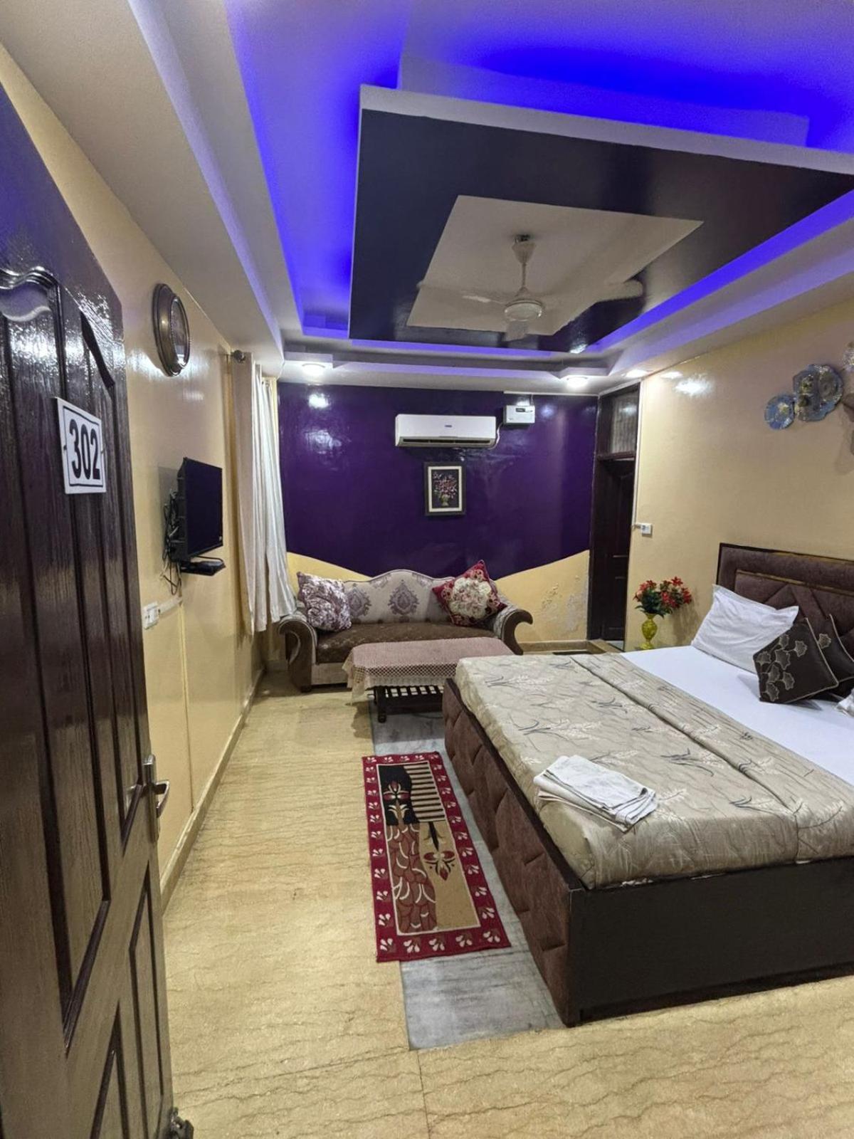 Star Inn Delhi  Exterior photo